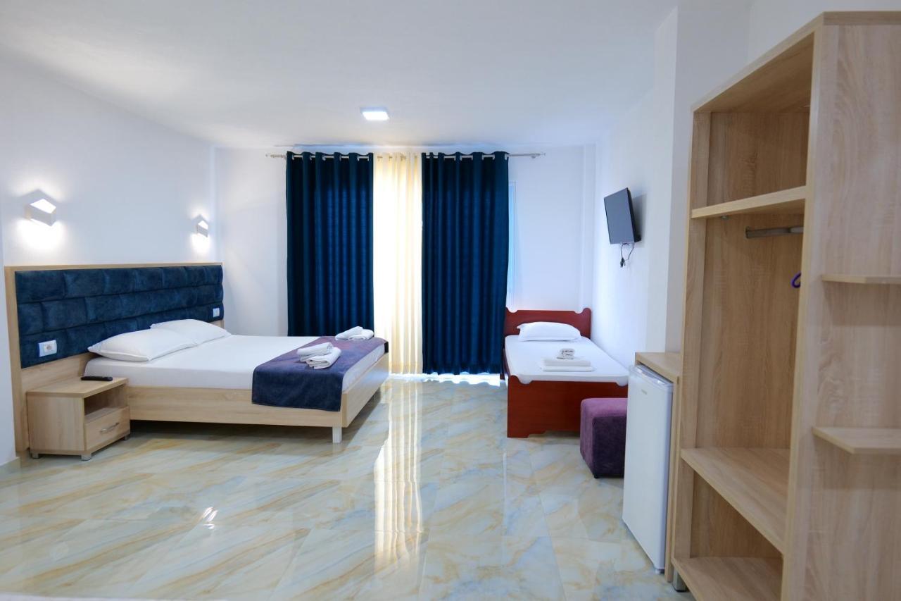 Hotel Solis Ksamil Exterior photo