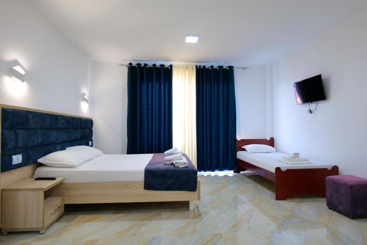 Hotel Solis Ksamil Exterior photo